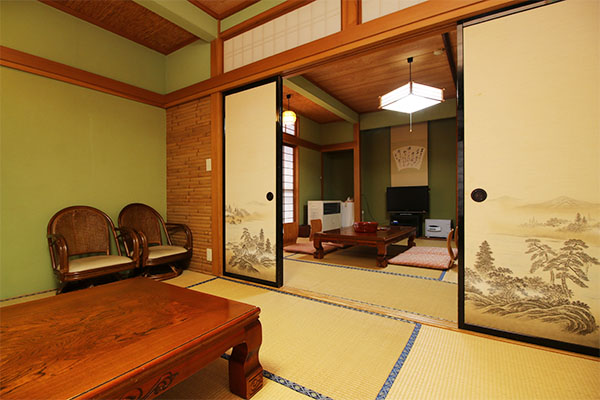 8畳2間（しゃくなげ）